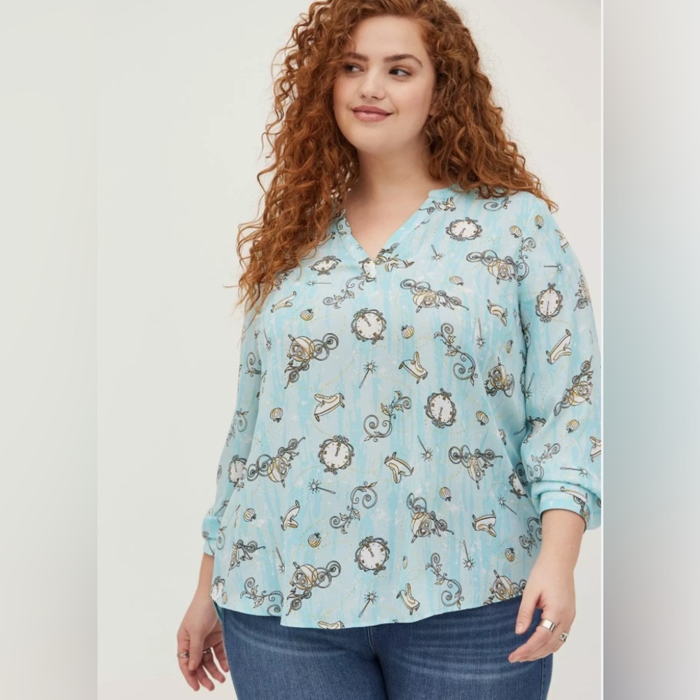 TORRID Hi-Lo Blouse - Disney Cinderella Sz 0 Clock Carriage Slipper